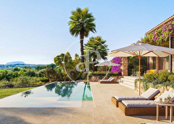 Foto 1 de Venta de chalet en Montuïri de 5 habitaciones con terraza y piscina
