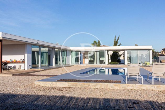Foto 1 de Casa en venda a Es Garrovers de 4 habitacions amb terrassa i piscina