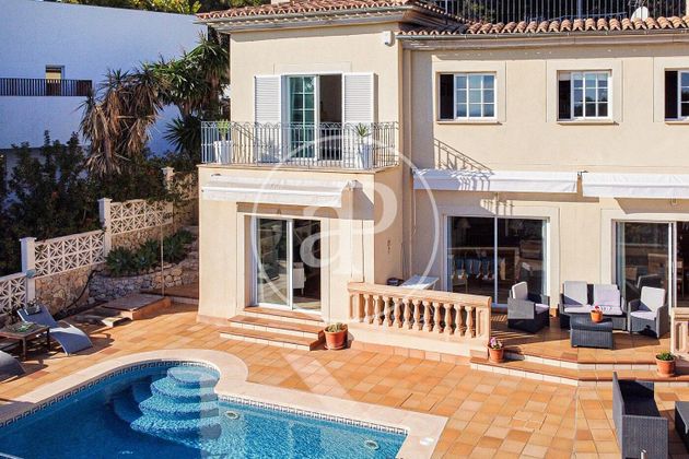 Foto 2 de Venta de casa en Costa d'En Blanes de 4 habitaciones con terraza y piscina