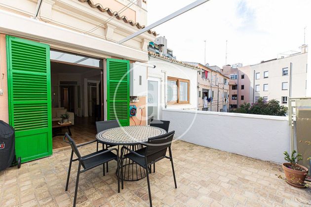 Foto 2 de Pis en venda a Arxiduc - Bons Aires de 5 habitacions amb terrassa i balcó