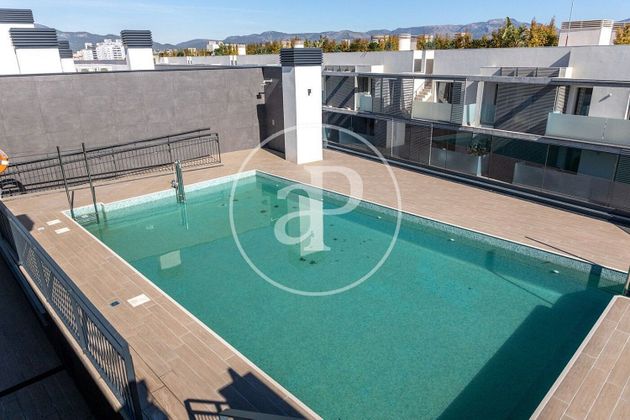 Foto 1 de Piso en alquiler en Amanecer - L'Olivera de 3 habitaciones con piscina y garaje