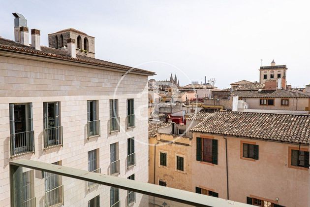 Foto 2 de Piso en alquiler en La Llotja - Sant Jaume de 3 habitaciones con terraza y garaje