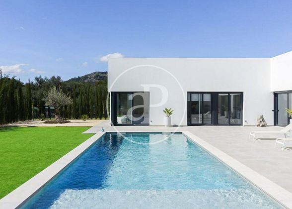 Foto 1 de Casa en lloguer a Bunyola de 4 habitacions amb terrassa i piscina