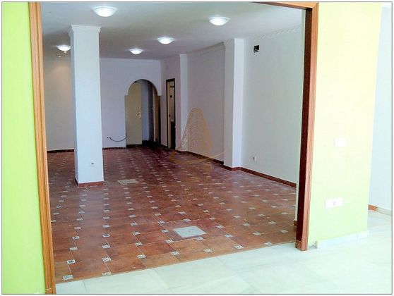 Foto 2 de Alquiler de local en Centro - Huelva de 100 m²
