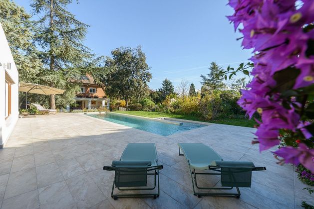 Foto 1 de Chalet en venta en Zona Monte El Pilar de 8 habitaciones con terraza y piscina