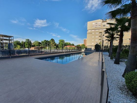 Foto 2 de Pis en lloguer a Campus de la Salud de 1 habitació amb terrassa i piscina