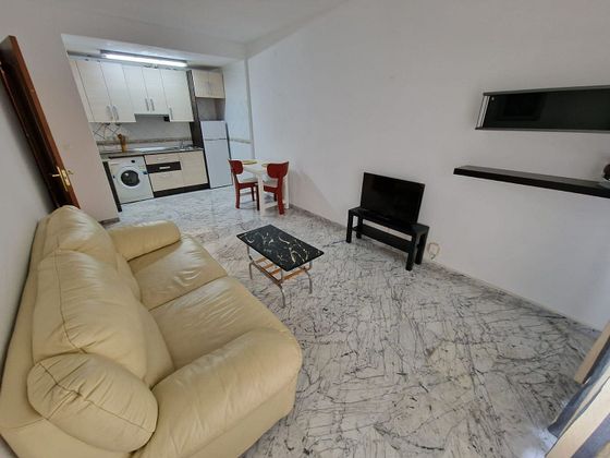 Foto 1 de Alquiler de piso en Cenes de la Vega de 1 habitación con terraza y muebles