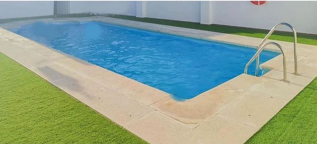 Foto 2 de Pis en venda a Zubia (La) de 2 habitacions amb piscina i garatge