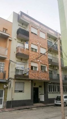 Foto 1 de Piso en venta en Águilas ciudad de 2 habitaciones con balcón y ascensor