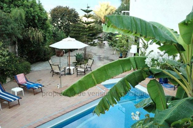 Foto 1 de Venta de casa en Las Ventanicas - La Paratá de 4 habitaciones con terraza y piscina