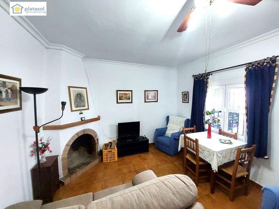 Foto 1 de Xalet en venda a Ronquillo (El) de 4 habitacions amb terrassa i balcó