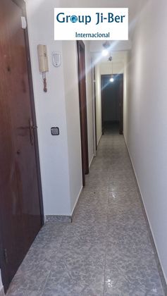 Foto 2 de Pis en venda a calle De la Foradada de 2 habitacions amb ascensor