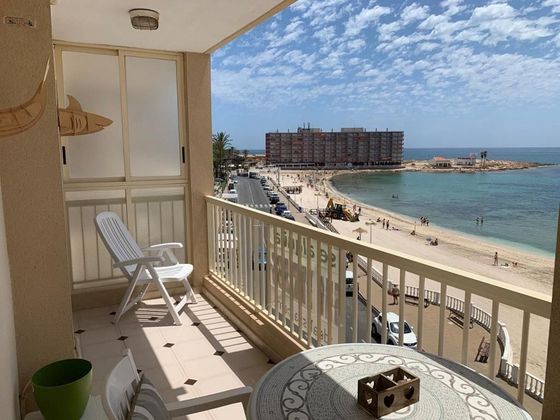 Foto 2 de Piso en alquiler en Playa de los Locos de 3 habitaciones con balcón y aire acondicionado