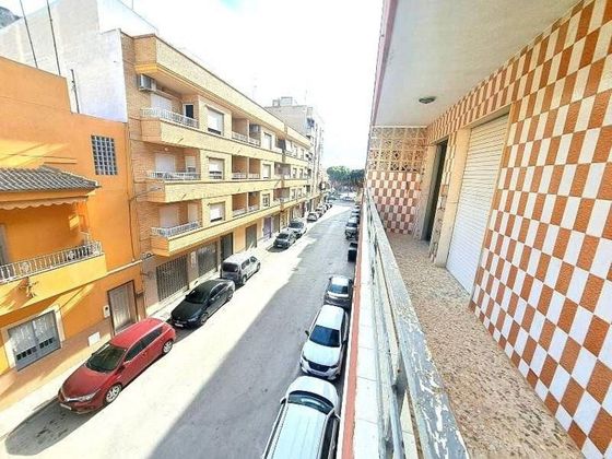 Foto 2 de Venta de piso en Redován de 3 habitaciones con terraza y balcón