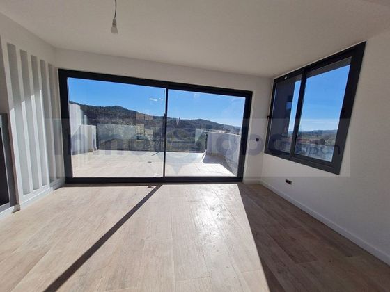 Foto 2 de Casa en venda a calle Bonavista de 3 habitacions amb terrassa i garatge