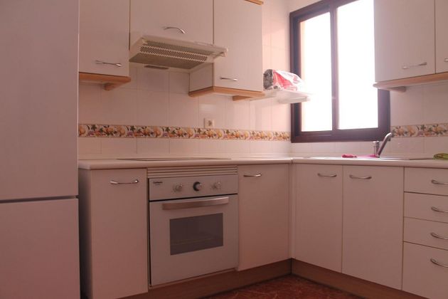 Foto 1 de Piso en alquiler en Arucas Casco de 3 habitaciones con garaje y muebles