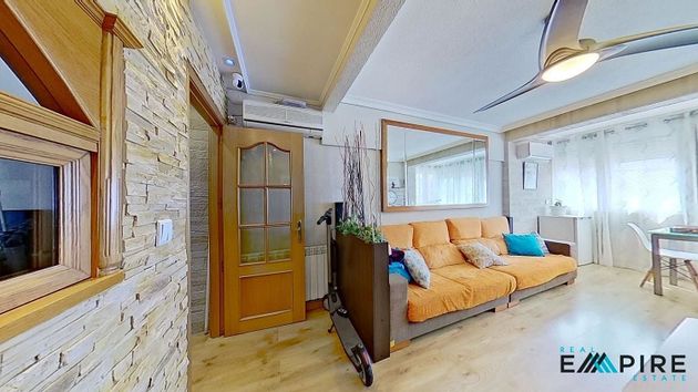 Foto 2 de Piso en venta en Villayuventus-Renfe de 3 habitaciones con aire acondicionado y calefacción