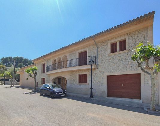 Foto 1 de Xalet en venda a Mancor de la Vall de 6 habitacions amb terrassa i piscina