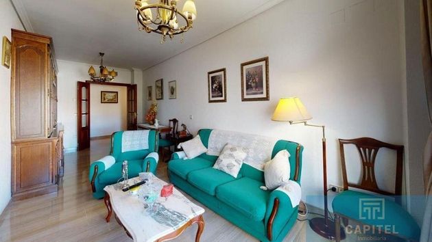 Foto 1 de Pis en venda a Huerta de la Reina - Trassierra de 3 habitacions amb terrassa i garatge