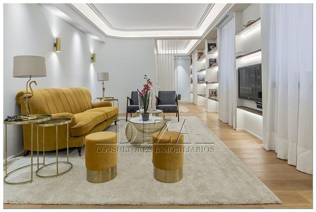 Foto 1 de Pis en venda a Nuevos Ministerios - Ríos Rosas de 4 habitacions amb garatge i aire acondicionat