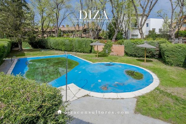 Foto 1 de Casa en venda a calle Del Barrial de 5 habitacions amb terrassa i piscina