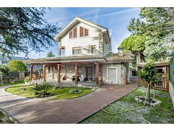 Foto 2 de Xalet en venda a Alpedrete de 6 habitacions amb terrassa i piscina