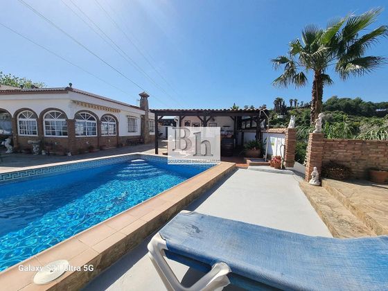 Foto 1 de Xalet en venda a Pinos de Alhaurín - Periferia de 3 habitacions amb terrassa i piscina