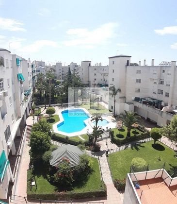 Foto 1 de Àtic en venda a El Cónsul - Ciudad Universitaria de 3 habitacions amb terrassa i piscina