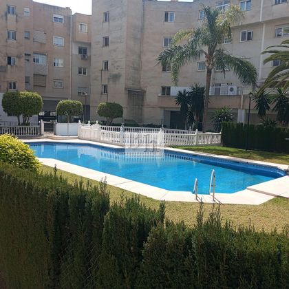 Foto 2 de Ático en venta en El Cónsul - Ciudad Universitaria de 3 habitaciones con terraza y piscina