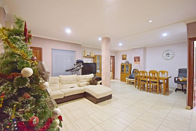 Foto 1 de Casa en venta en Este-Delicias de 4 habitaciones con terraza y garaje