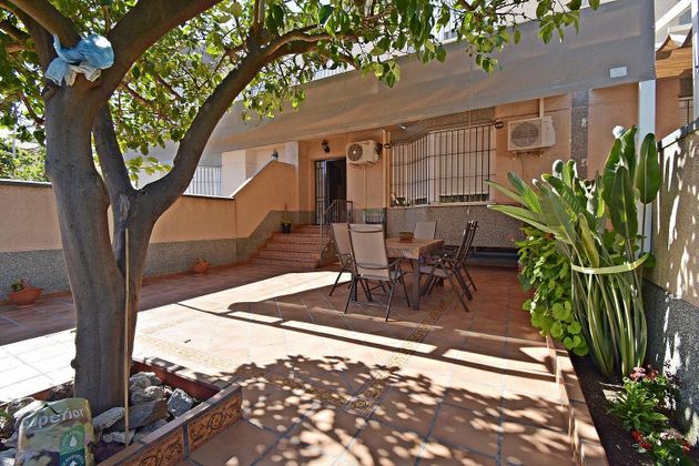 Foto 2 de Casa en venda a Este-Delicias de 4 habitacions amb jardí i aire acondicionat