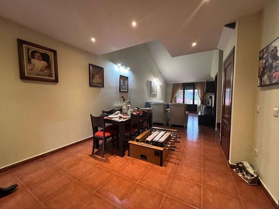 Foto 1 de Casa adosada en venta en Villanubla de 3 habitaciones con terraza y garaje