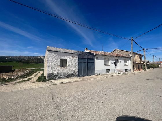 Foto 1 de Casa en venda a Villabáñez de 5 habitacions amb terrassa