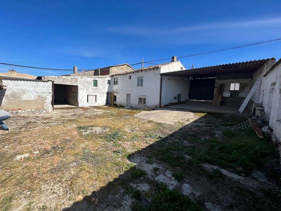 Foto 2 de Casa en venda a Villabáñez de 5 habitacions amb terrassa