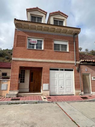 Foto 1 de Casa adossada en venda a calle Del Barco de San Vicente de 4 habitacions amb terrassa i garatge