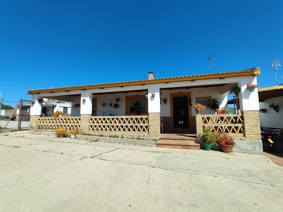 Foto 2 de Chalet en venta en Punta Umbría de 7 habitaciones con terraza y piscina
