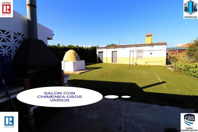 Foto 1 de Xalet en venda a Punta Umbría de 2 habitacions amb terrassa i jardí