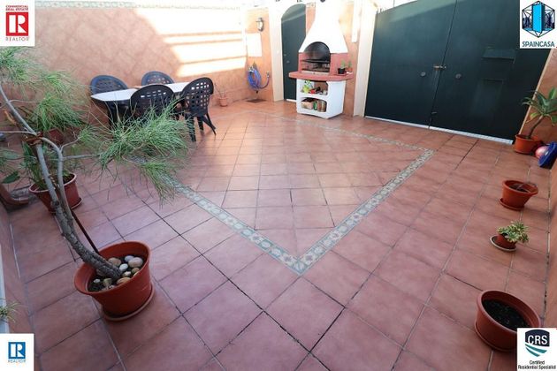 Foto 1 de Casa en venta en Aljaraque de 5 habitaciones con terraza y piscina