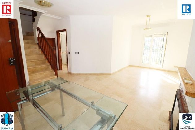 Foto 2 de Casa en venda a Aljaraque de 4 habitacions amb terrassa i piscina