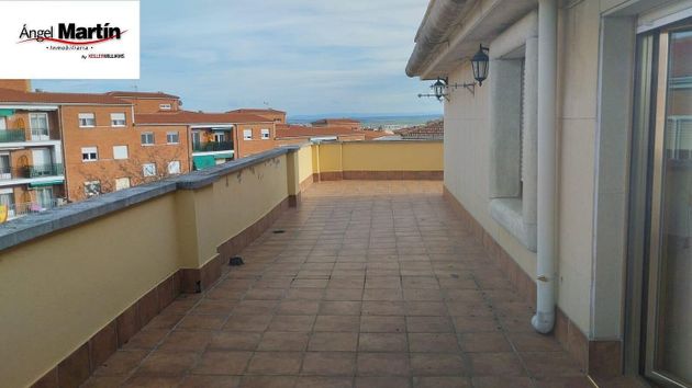 Foto 2 de Àtic en venda a Pizarrales de 3 habitacions amb terrassa i garatge