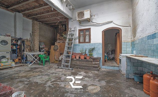 Foto 1 de Casa en venda a Zona La Ermita de 6 habitacions amb terrassa i balcó