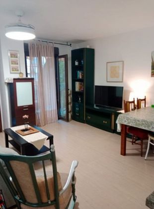 Foto 2 de Piso en alquiler en Las Gaviotas de 1 habitación con terraza y muebles