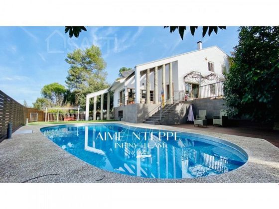 Foto 2 de Xalet en venda a Montjuïc de 3 habitacions amb piscina i jardí