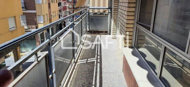 Foto 2 de Pis en venda a Villena de 5 habitacions amb terrassa i balcó