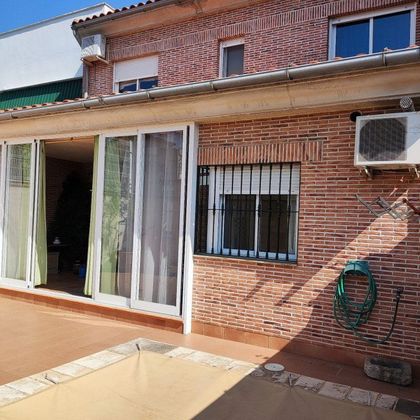 Foto 2 de Casa en venda a Santa María de 6 habitacions amb terrassa i piscina
