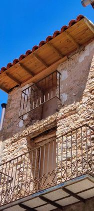 Foto 1 de Casa en venta en Villafranca del Cid de 2 habitaciones con jardín y balcón