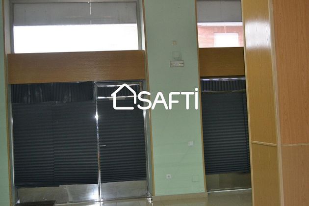 Foto 2 de Oficina en venda a Santa Marina - La Paz amb aire acondicionat