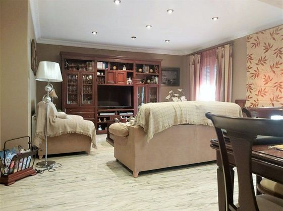 Foto 1 de Pis en venda a Mancha Real de 3 habitacions amb garatge i balcó