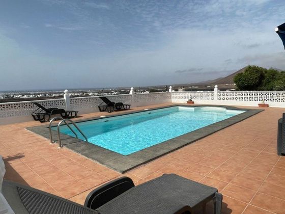 Foto 1 de Xalet en venda a Tahiche de 4 habitacions amb terrassa i piscina