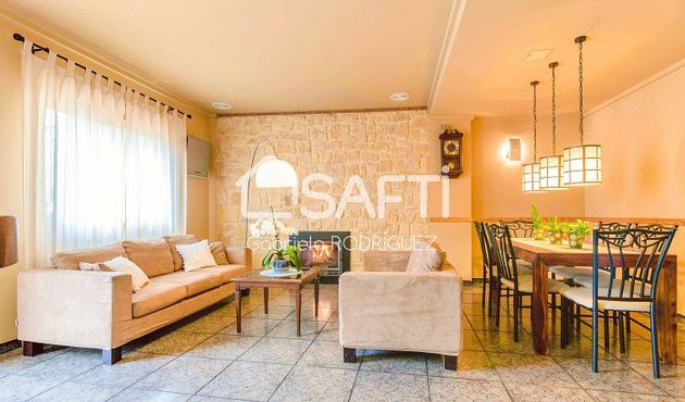 Foto 2 de Casa en venta en Vall de Laguar (la) de 5 habitaciones con terraza y garaje